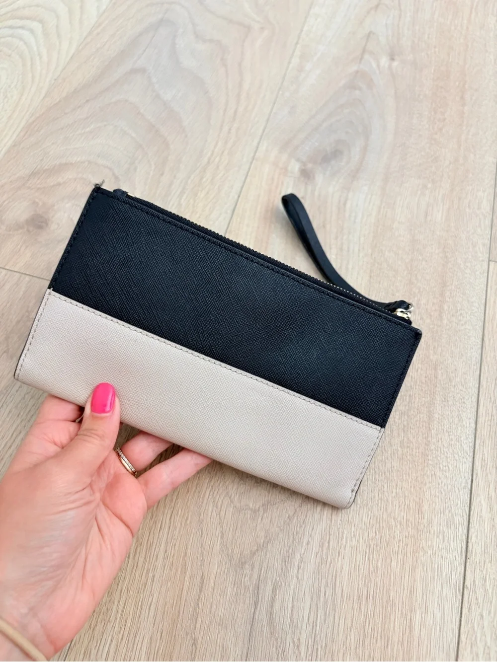 kate spade Two-Tone Black & Beige Zip Wristlet